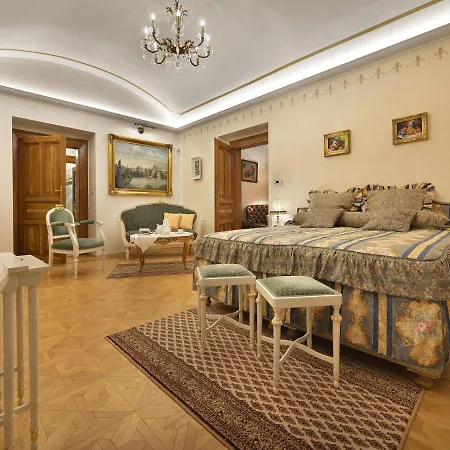 Charming Downtown Flat * Prague