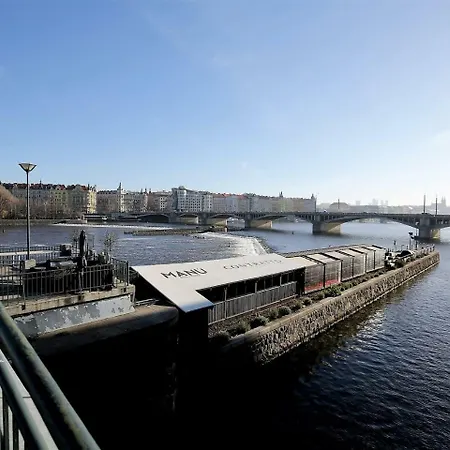 Luxurious Near River In Cezch Republic * Prague