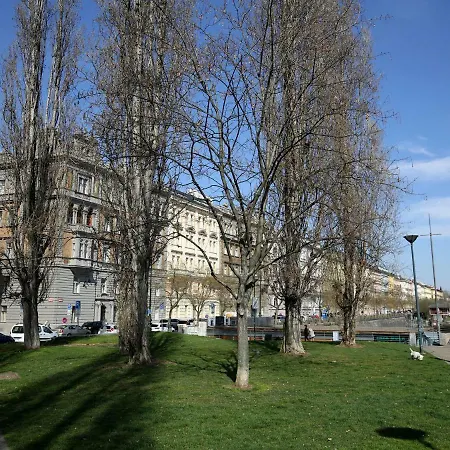Charming Downtown Flat Apartment Prag
